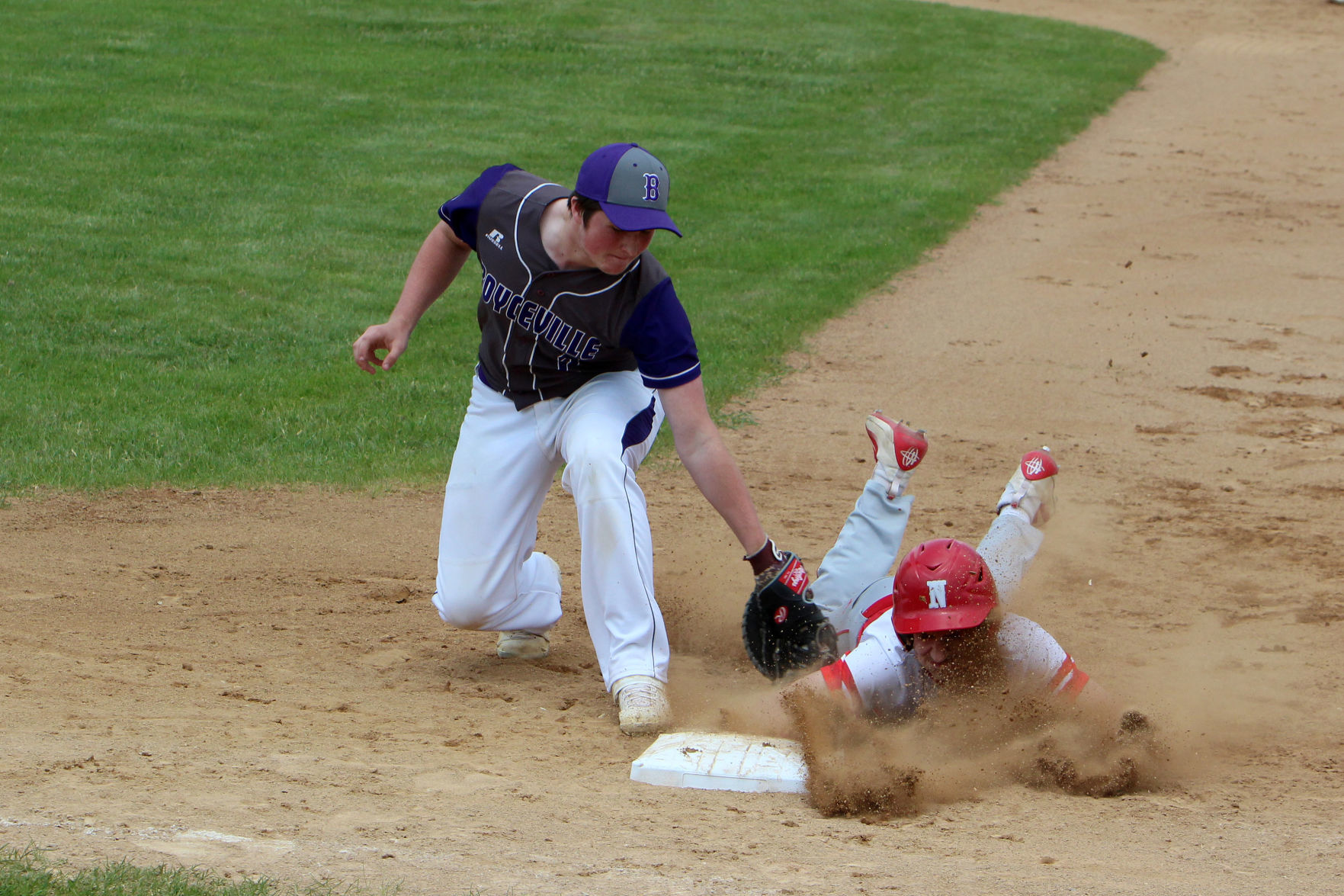 Boyceville vs Neillsville baseball at Chippewa Falls 6-4-19
